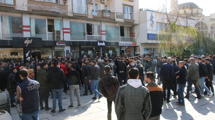 690x450nc-srnk-11-02-2022-cizre-dedas-protestosu2.jpg